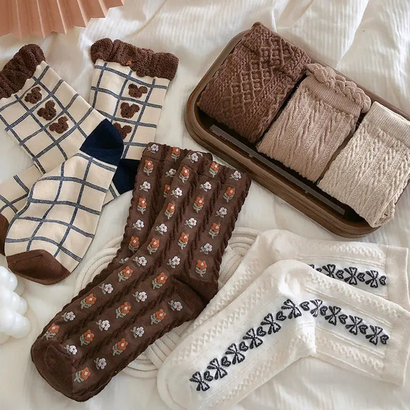 Cozy Lune WarmHearts Set – 5-Pair Cozy Socks Collection