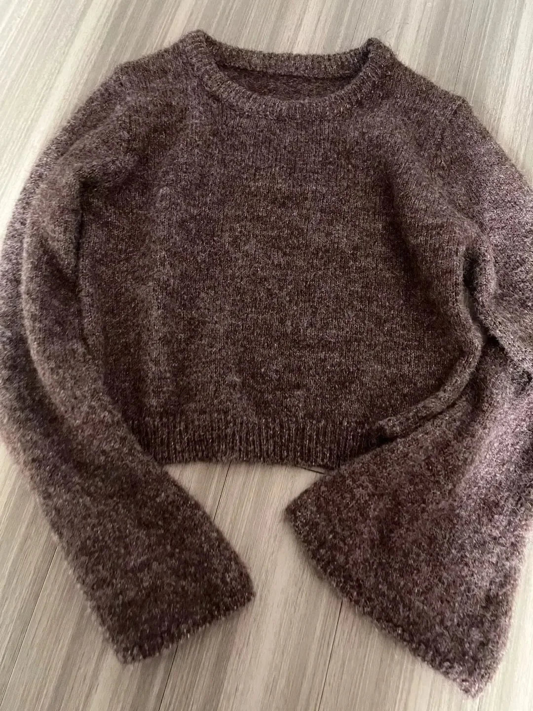 Cozy Lune KnitEase Sweater – Slim Fit Flared-Sleeve Knit Top