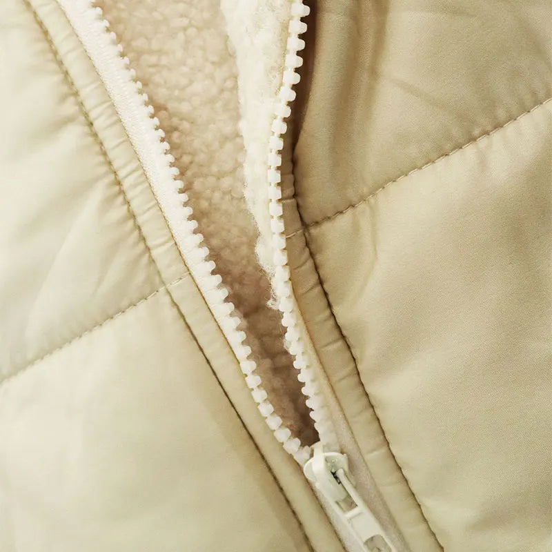 Cozy Lune SoftShell Vest – Reversible Sherpa Puffer
