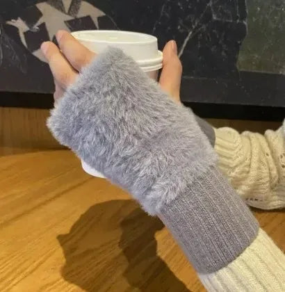Cozy Lune CloudWarmers – Fluffy Fingerless Arm Gloves