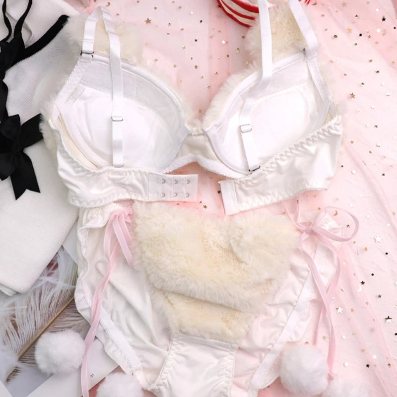 Cozy Lune Lovie Set – Fluffy Bikini with Bear & Heart Details