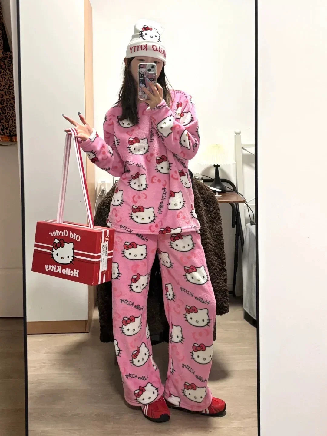 Cozy Lune X Hello Kitty Set β Plush Flannel Pajamas