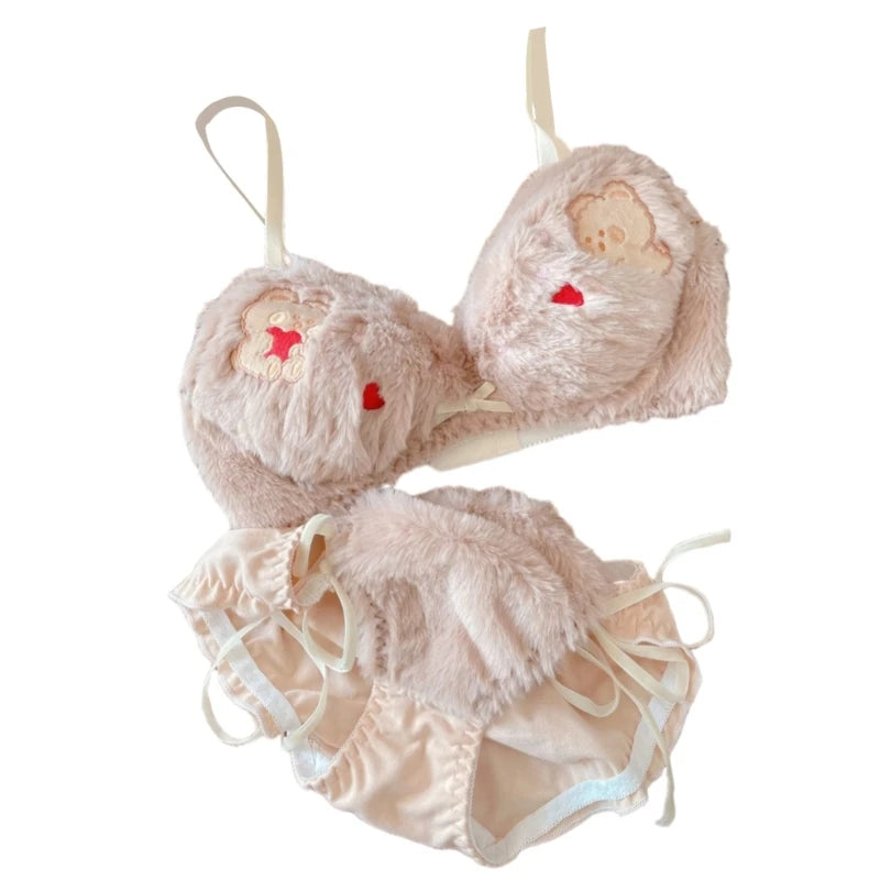 Cozy Lune Lovie Set – Fluffy Bikini with Bear & Heart Details
