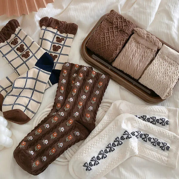 Cozy Lune WarmHearts Set – 5-Pair Cozy Socks Collection