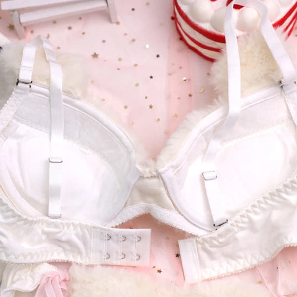 Cozy Lune Lovie Set – Fluffy Bikini with Bear & Heart Details