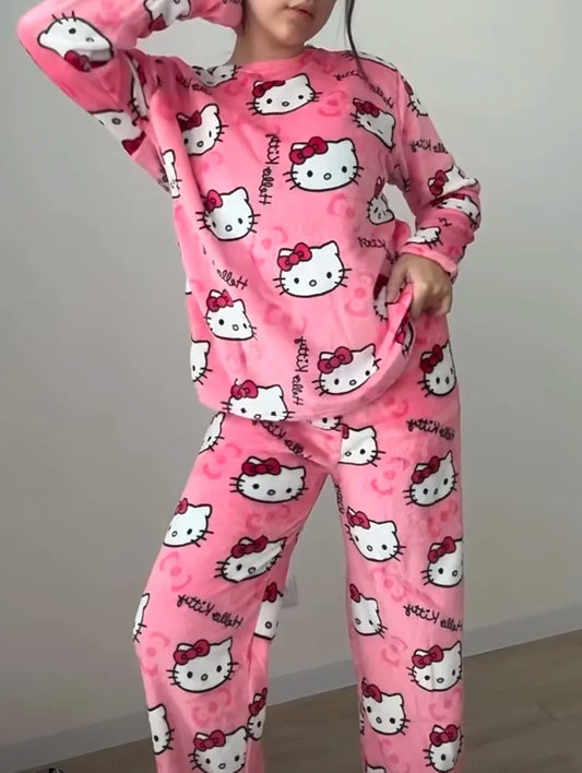 Cozy Lune X Hello Kitty Set – Plush Flannel Pajamas