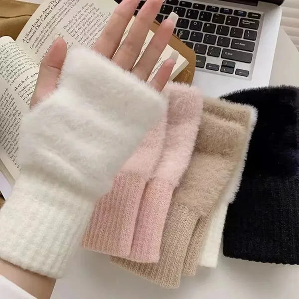Cozy Lune CloudWarmers – Fluffy Fingerless Arm Gloves