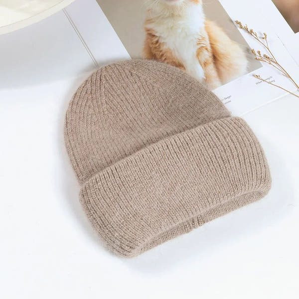Cozy Lune CloudKnit Beanie – Soft Ribbed Winter Hat